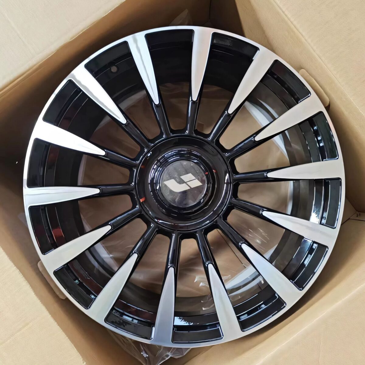 литой диск Lixiang V-Spoke